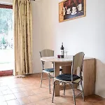 Valley Vendeghaz بيت ضيافة 3*