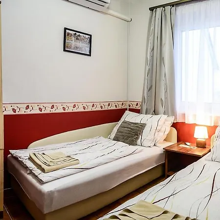 Valley Vendeghaz 招待所