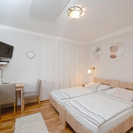 Valley Vendeghaz Πανσιόν